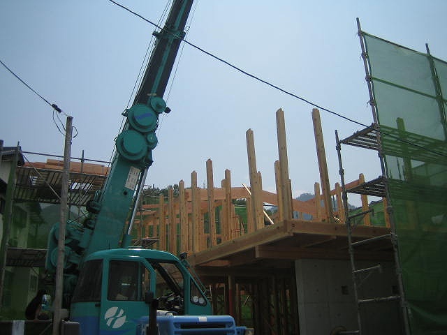 柱建て2｜矢野の家～新築