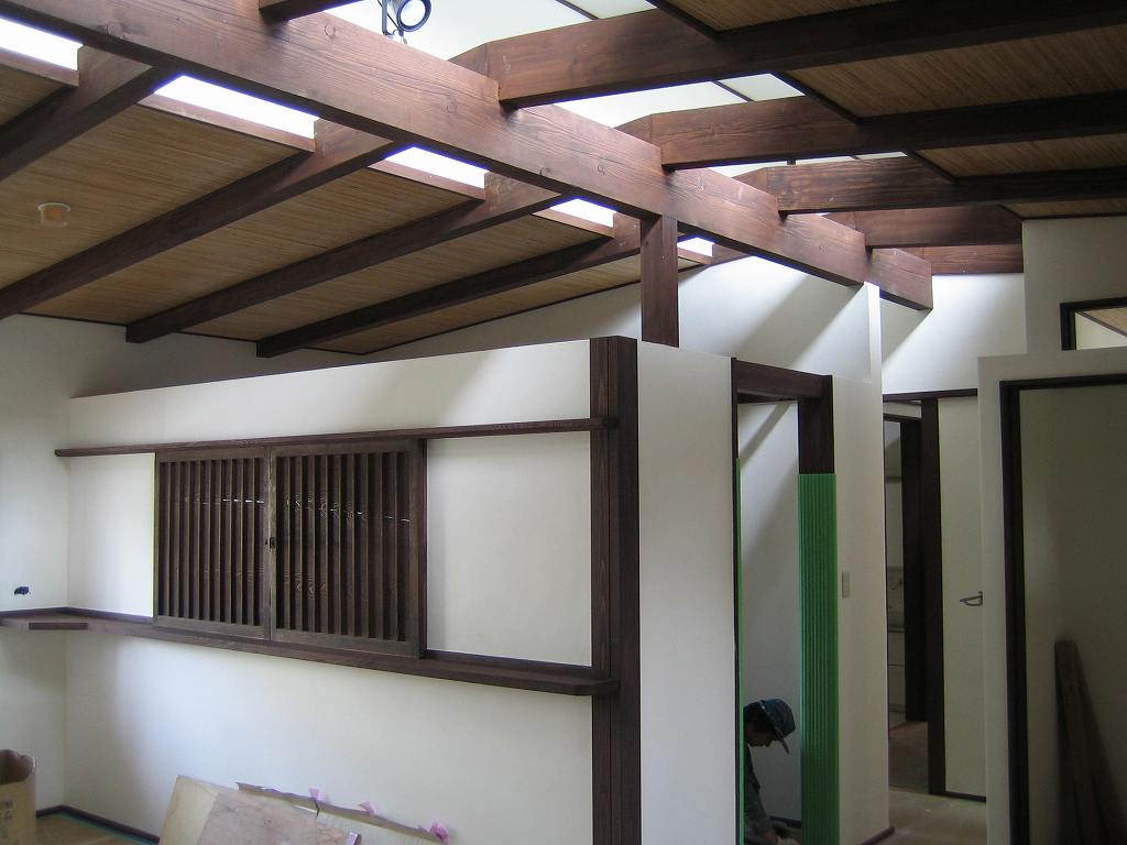 数十年使われてきた建具が設置されました