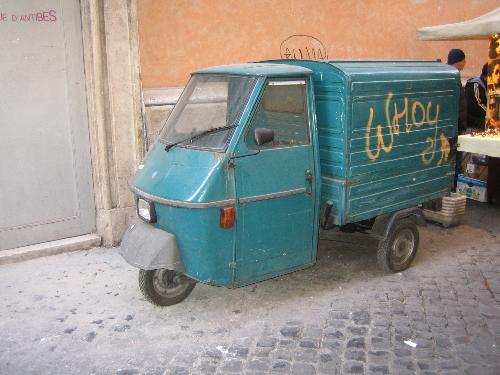 三輪車(ローマ)